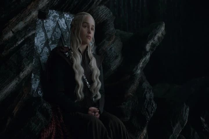 Torrhen Stark swore fealty to
House Targaryen, in perpetuity.