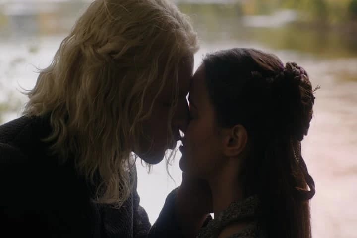 Rhaegar didn't kidnap my aunt,
or rape her.