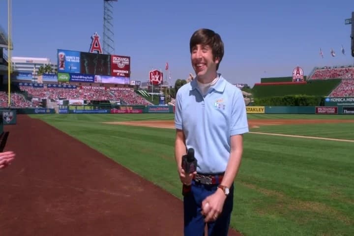 <i>...the first pitch will be thrown out
by NASA astronaut Howard Wolowitz.</i>